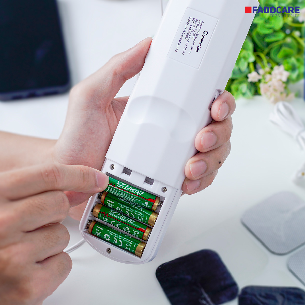 Cách lắp pin máy massage xung điện Comfortlife PL-009A